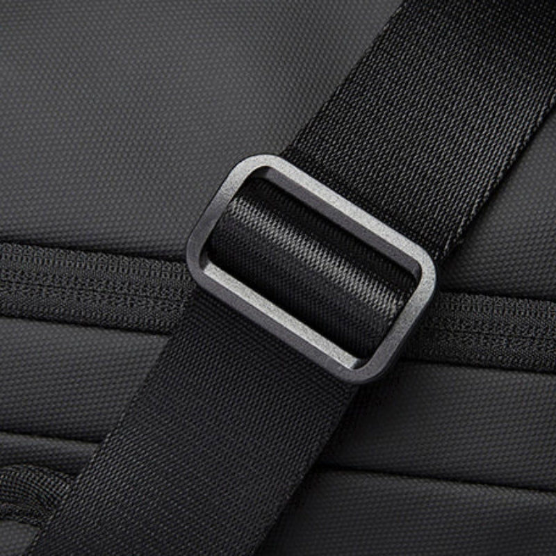 men's sports travel bag close up buckle - Grey - Gray - Black