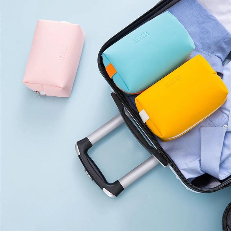 trousse de toilette en avion