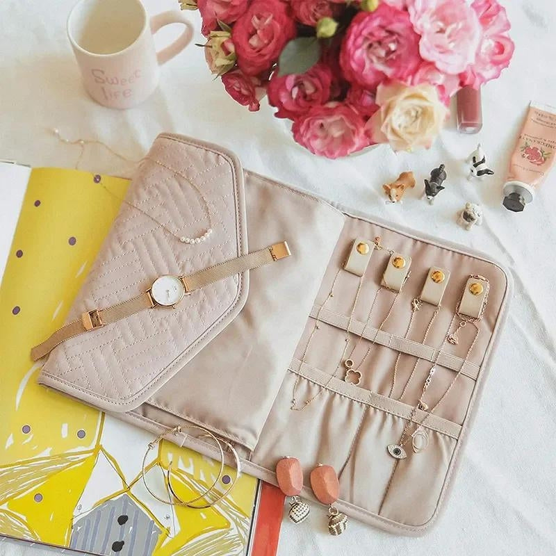 pochette à bijoux en tissu