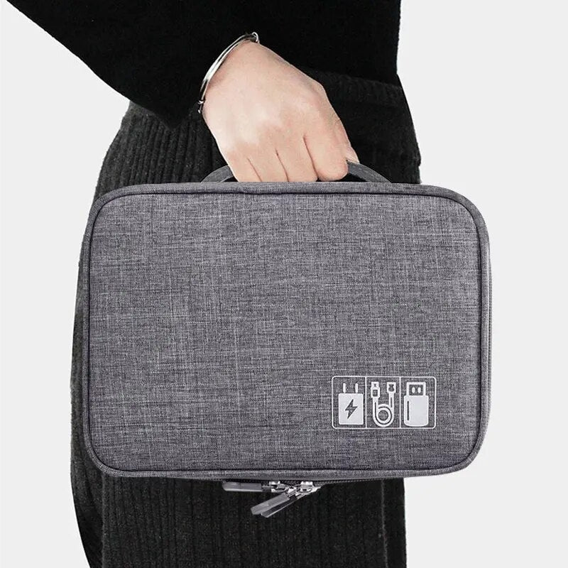 organisateur câble voyage